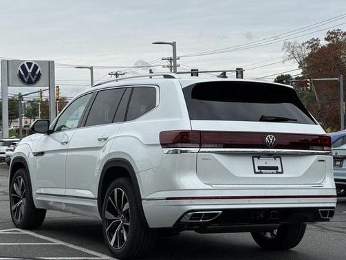 2026 Volkswagen Atlas 2.0T SEL Premium R-Line
