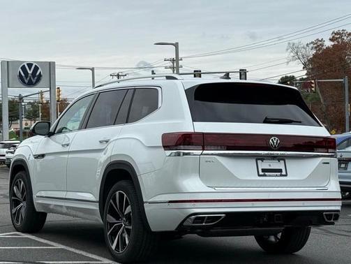 2026 Volkswagen Atlas 2.0T SEL Premium R-Line