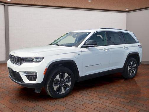 Bright White Clearcoat 2023 Jeep Grand Cherokee 4xe Base