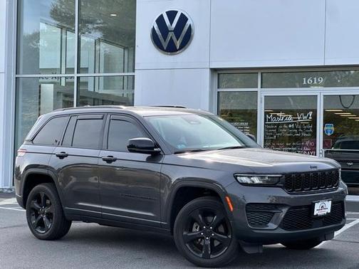 2023 Jeep Grand Cherokee Altitude