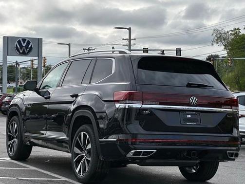 2025 Volkswagen Atlas 2.0T SEL Premium R-Line
