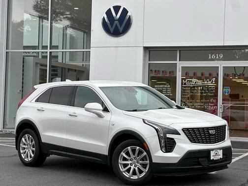 2023 Cadillac XT4 Luxury