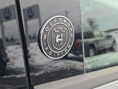 2024 Volkswagen Tiguan 2.0T Wolfsburg Edition