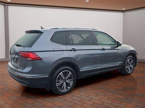 2024 Volkswagen Tiguan 2.0T Wolfsburg Edition