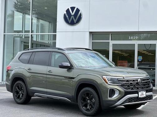 2025 Volkswagen Atlas 2.0T Peak Edition