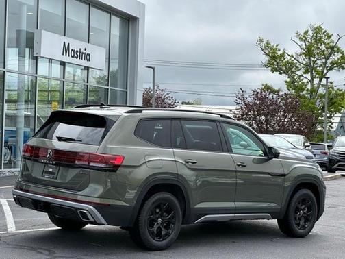 2025 Volkswagen Atlas 2.0T Peak Edition