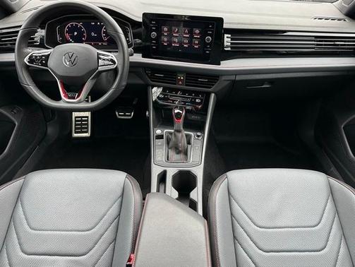2025 Volkswagen Jetta GLI 2.0T Autobahn