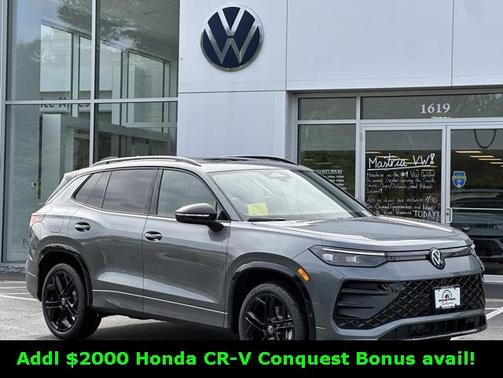 2025 Volkswagen Tiguan 2.0T SE R-Line Black