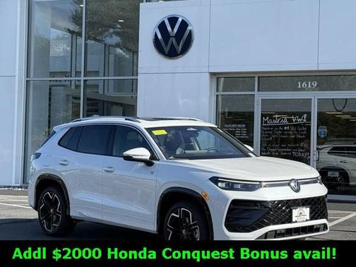 2025 Volkswagen Tiguan 2.0T SEL R-Line