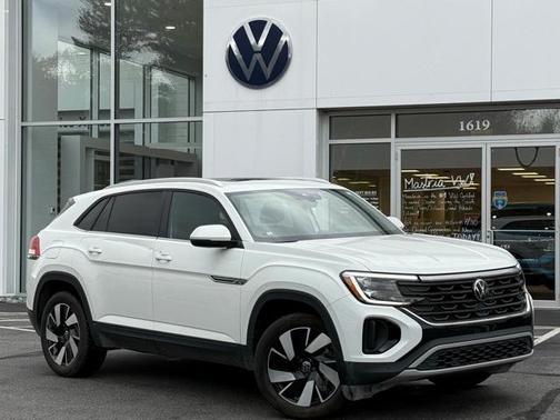 2024 Volkswagen Atlas Cross Sport 2.0T SE w/Technology