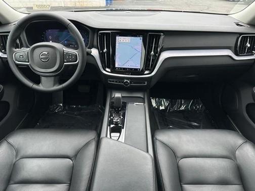 2024 Volvo S60 B5 Core Dark Theme