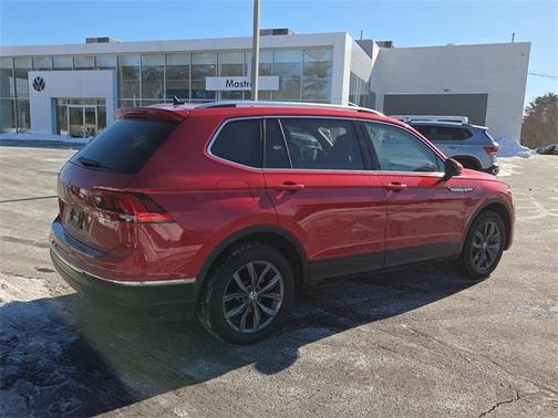 2023 Volkswagen Tiguan 2.0T SE