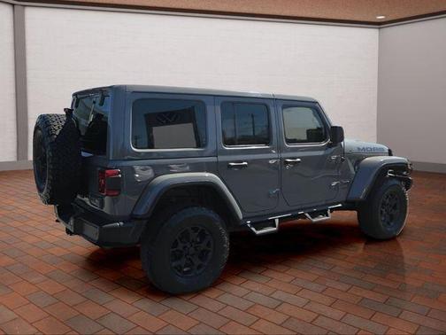 Sting Gray Clearcoat 2019 Jeep Wrangler Unlimited Moab