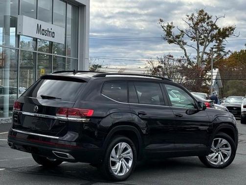 2023 Volkswagen Atlas 3.6L SE w/Technology