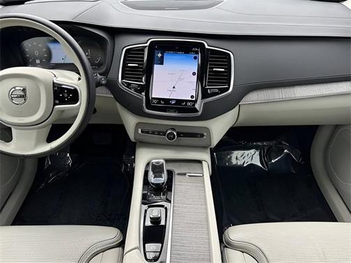 2022 Volvo XC90 Recharge Plug-In Hybrid T8 Inscription Extended Range 7P