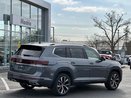 2025 Volkswagen Atlas 2.0T SEL Premium R-Line