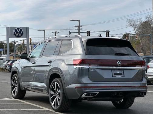 2025 Volkswagen Atlas 2.0T SEL Premium R-Line