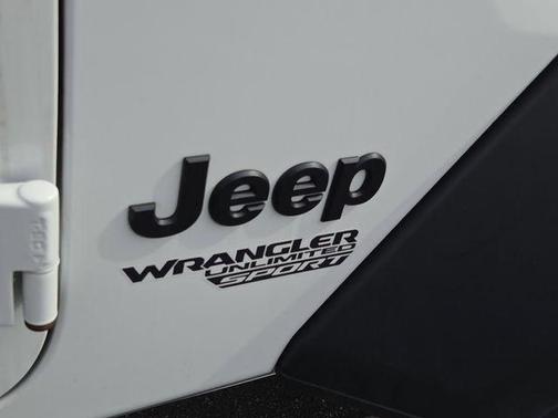 Bright White Clearcoat 2021 Jeep Wrangler Unlimited Sport
