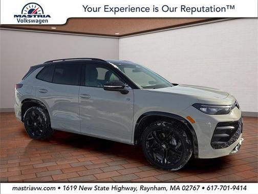 2026 Volkswagen Tiguan 2.0T SE R-Line Black