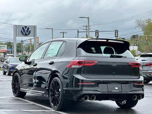 2025 Volkswagen Golf R 2.0T Black Edition