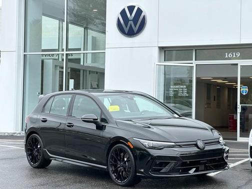 2025 Volkswagen Golf R 2.0T Black Edition