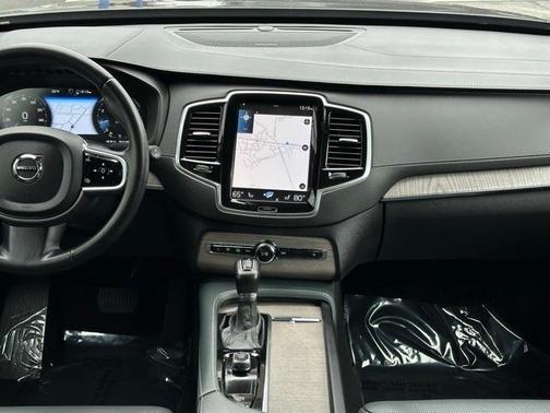 2022 Volvo XC90 T6 Inscription 7 Passenger