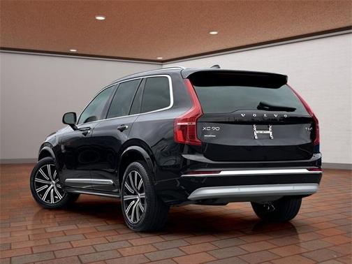2022 Volvo XC90 T6 Inscription 7 Passenger