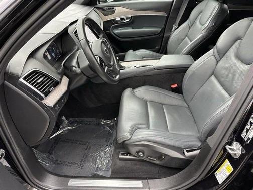 2022 Volvo XC90 T6 Inscription 7 Passenger