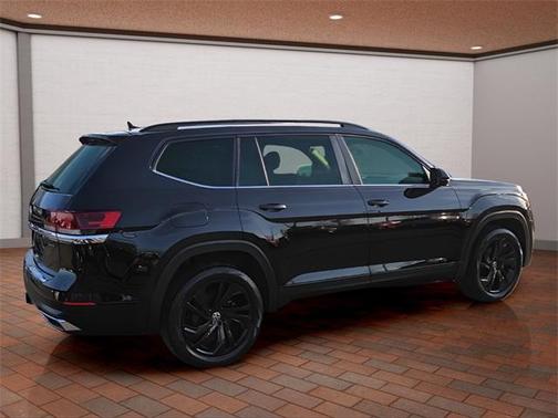 2023 Volkswagen Atlas 3.6L SE w/Technology