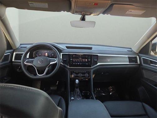 2023 Volkswagen Atlas 3.6L SE w/Technology