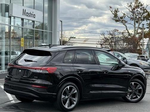 2024 Audi Q4 e-tron 55 quattro Premium