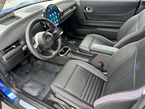 2025 MINI Hardtop SIGNATURE PLUS