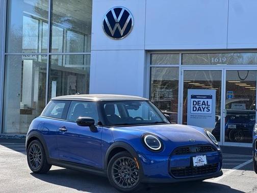 2025 MINI Hardtop SIGNATURE PLUS