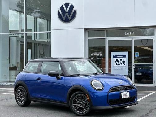 2025 MINI Hardtop SIGNATURE PLUS