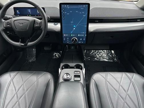 2022 Ford Mustang Mach-E Select