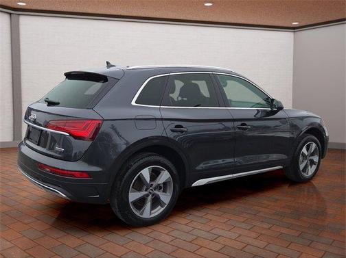 2023 Audi Q5 40 Premium
