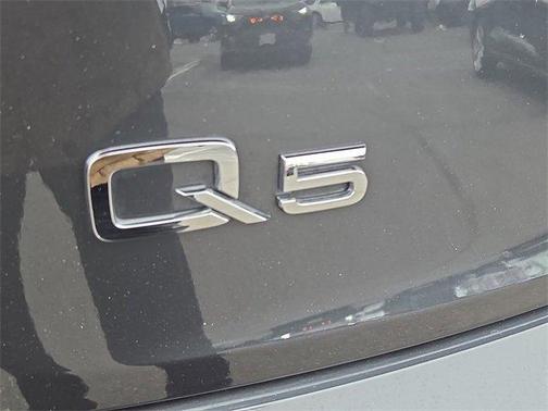 2023 Audi Q5 40 Premium