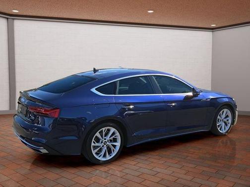 Navarra Blue Metallic 2023 Audi A5 40 Premium