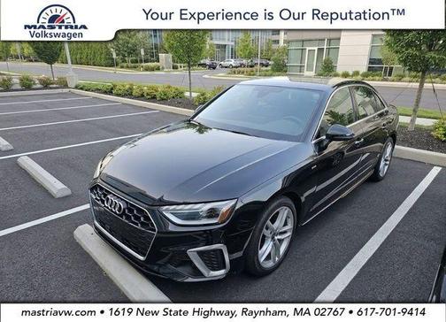 Mythos Black Metallic 2023 Audi A4 45 S line quattro Premium