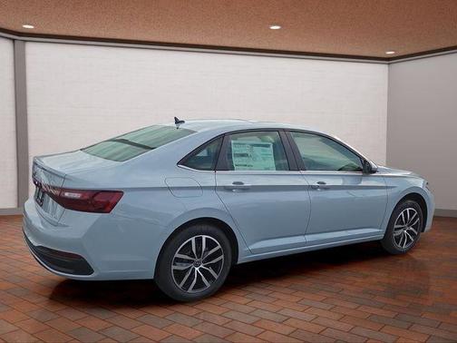 Gray 2026 Volkswagen Jetta 1.5T SE