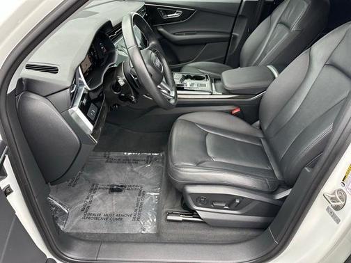2022 Audi Q7 55 Premium Plus