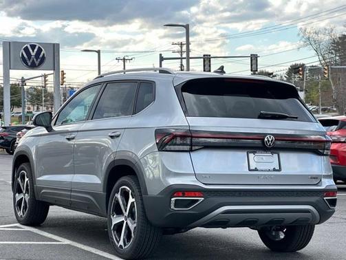 2025 Volkswagen Taos 1.5T SEL