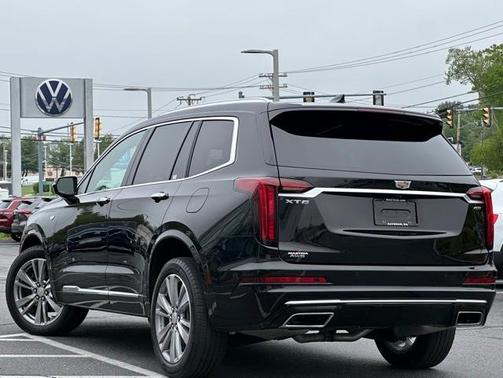 2023 Cadillac XT6 Premium Luxury AWD
