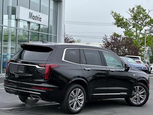 2023 Cadillac XT6 Premium Luxury AWD