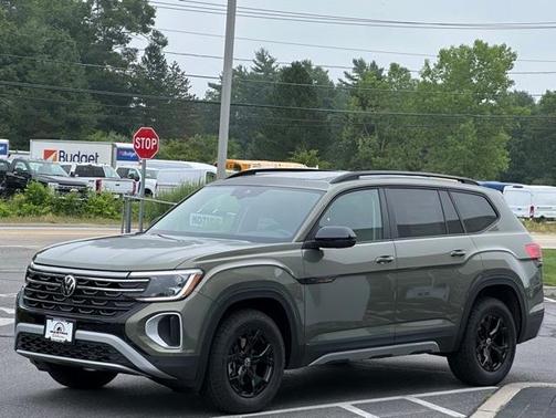 2025 Volkswagen Atlas 2.0T Peak Edition