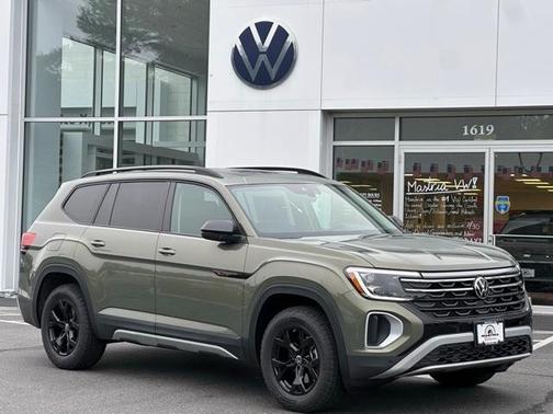 2025 Volkswagen Atlas 2.0T Peak Edition