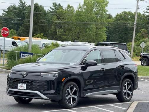 2025 Volkswagen Tiguan 2.0T SE