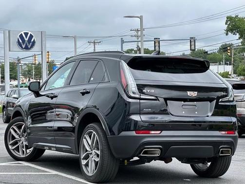 2023 Cadillac XT4 Sport