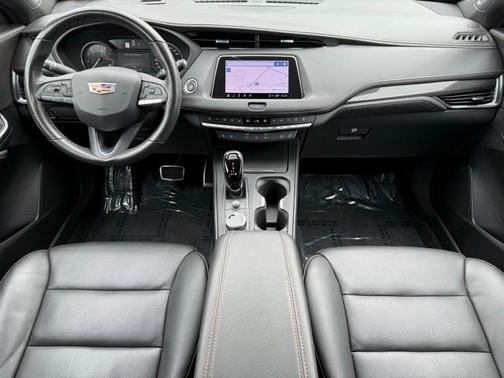 2023 Cadillac XT4 Sport
