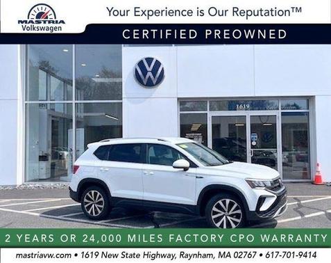 Pure White 2022 Volkswagen Taos 1.5T SE
